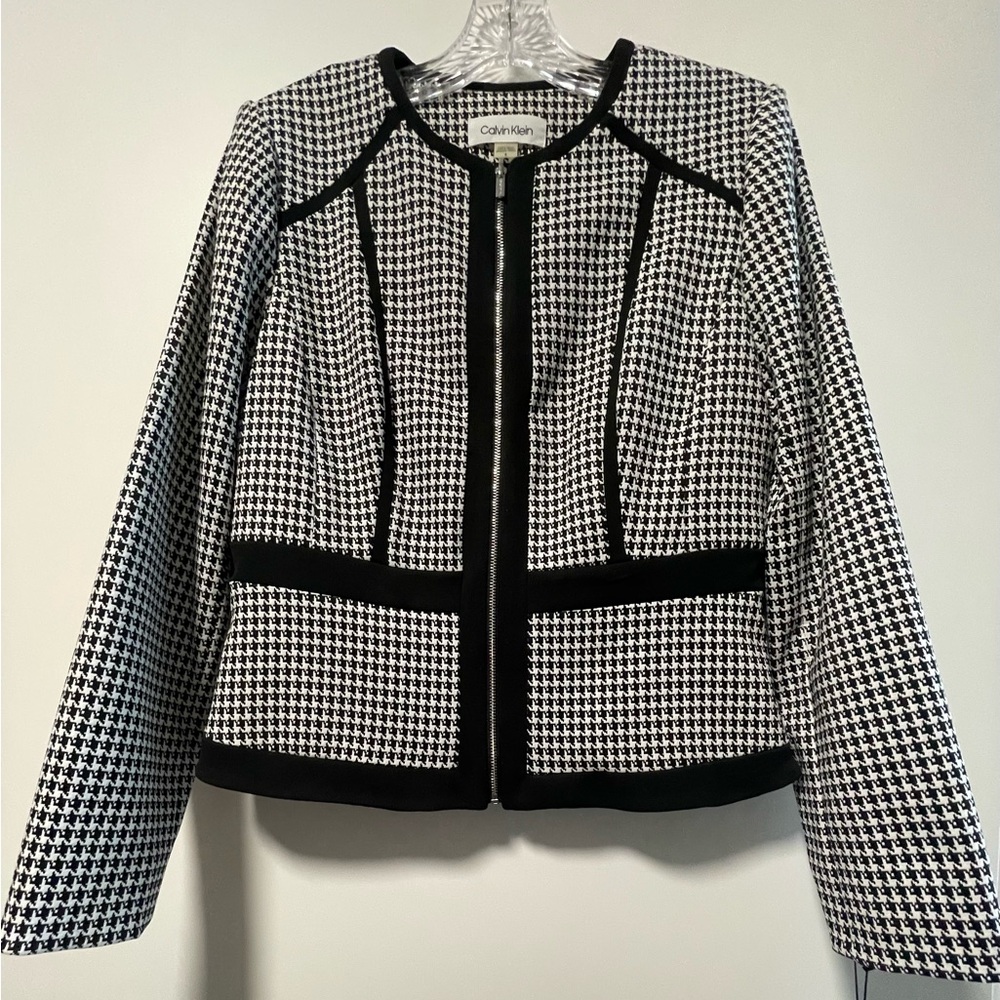 Calvin Klein Black and White Blazer with Tailored Design